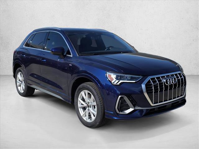 Used 2025 Audi Q3 2.0T Premium w/ Convenience Package AWD/4WD image 3