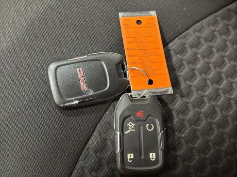 Used 2020 GMC Terrain SLE FWD image 42
