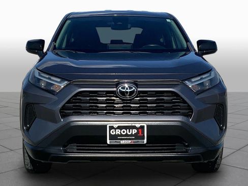 Used 2023 Toyota RAV4 LE FWD image 4