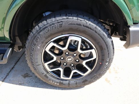 New 2025 Ford Bronco Outer Banks image 19