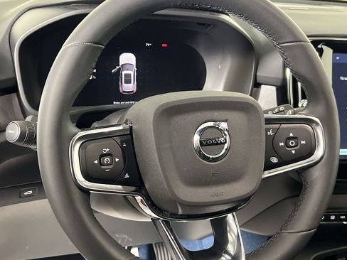 Certified 2023 Volvo XC40 Recharge Ultimate image 12