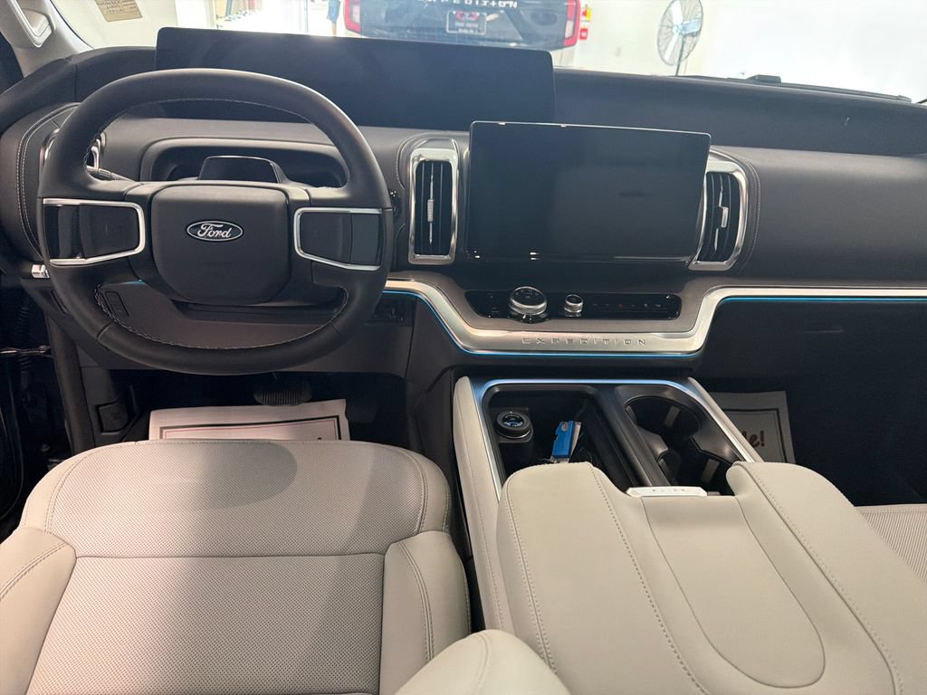 New 2027 Ford Expedition Max Platinum w/ Driver's Package RWD image 14