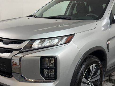 Used 2025 Mitsubishi Outlander Sport ES AWD/4WD image 8