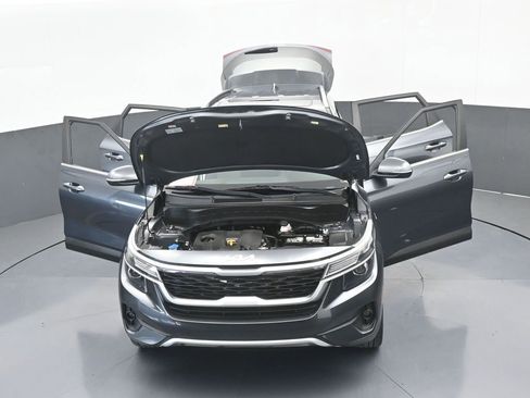 Used 2022 Kia Seltos EX image 75