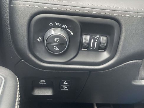 Used 2021 RAM 1500 Limited image 13