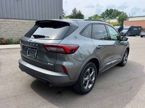 Used 2023 Ford Escape ST-Line w/ Tech Pack #1 AWD/4WD image 5