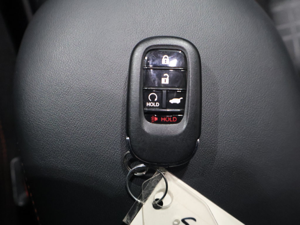 Used 2025 Honda HR-V Sport image 23