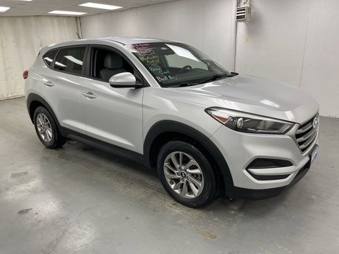 Used 2018 Hyundai Tucson SE image 7