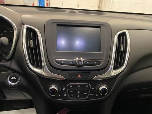Used 2018 Chevrolet Equinox LT AWD/4WD image 35