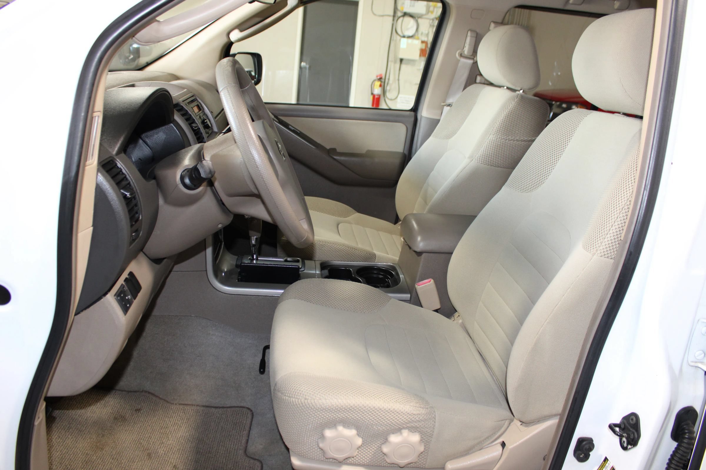 Used 2008 Nissan Pathfinder S RWD image 21