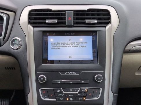 Used 2019 Ford Fusion SE AWD/4WD image 21