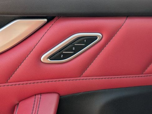 Used 2022 Maserati Levante GT image 37