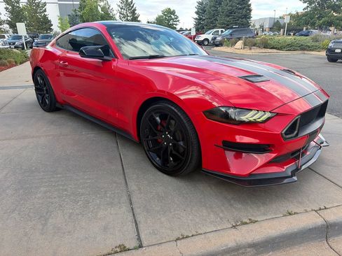 Used 2020 Ford Mustang Premium RWD image 4
