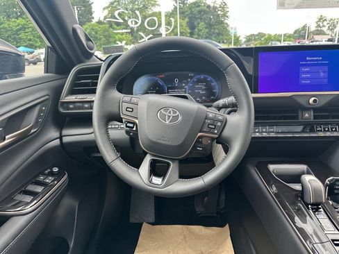 New 2026 Toyota Crown Platinum AWD/4WD image 18