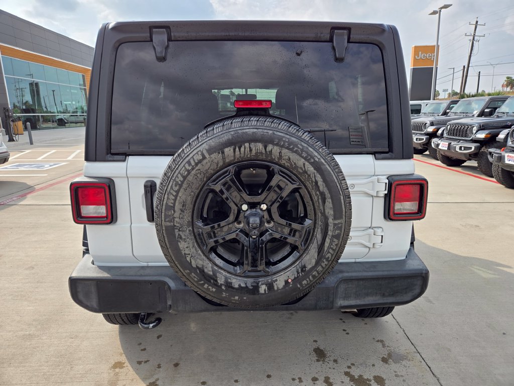 Used 2023 Jeep Wrangler Unlimited Sport AWD/4WD image 5