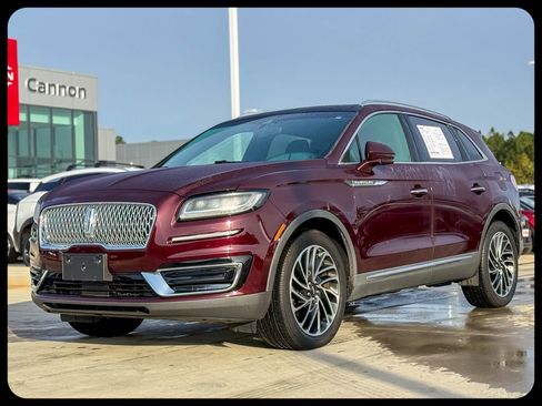 Used 2019 Lincoln Nautilus Reserve image 3
