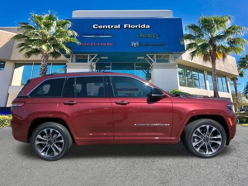 Certified 2023 Jeep Grand Cherokee Overland w/ Luxury Tech Group IV image 4