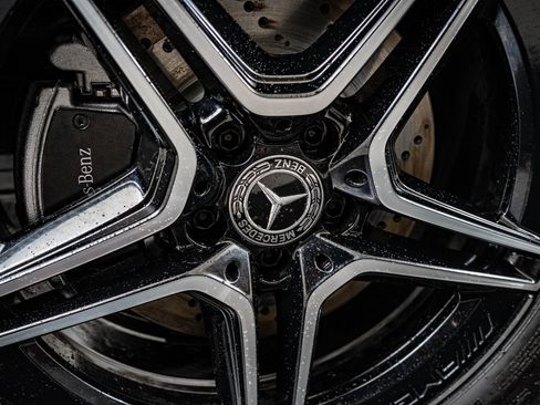 Certified 2025 Mercedes-Benz GLA 250 4MATIC image 9