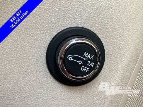 Used 2023 Buick Envision Essence AWD/4WD image 28