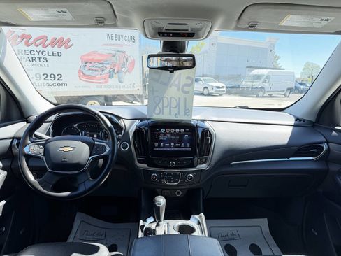 Used 2018 Chevrolet Traverse Premier w/ Driver Confidence II Package image 12