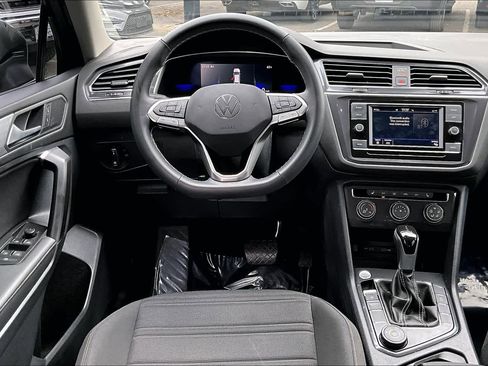 Certified 2022 Volkswagen Tiguan S image 6