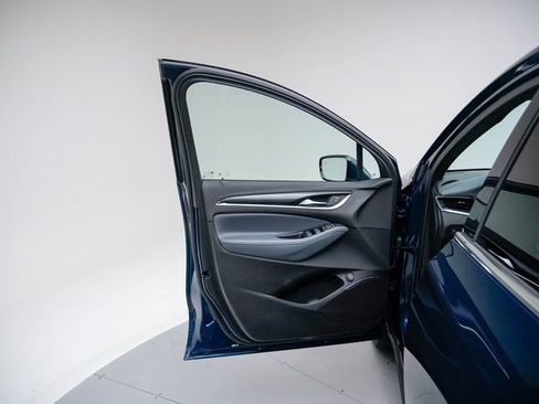 Used 2023 Buick Enclave Essence w/ Experience Buick Package image 28