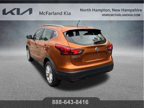 Used 2017 Nissan Rogue Sport SV AWD/4WD image 5