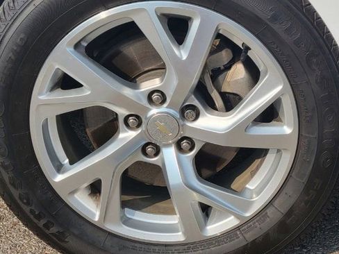 Used 2020 Chevrolet Equinox LT image 22