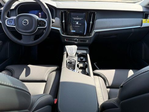 New 2025 Volvo V90 B6 Cross Country Ultra w/ Protection Package Premier image 6