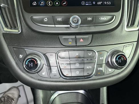 Used 2024 Chevrolet Malibu LT image 21