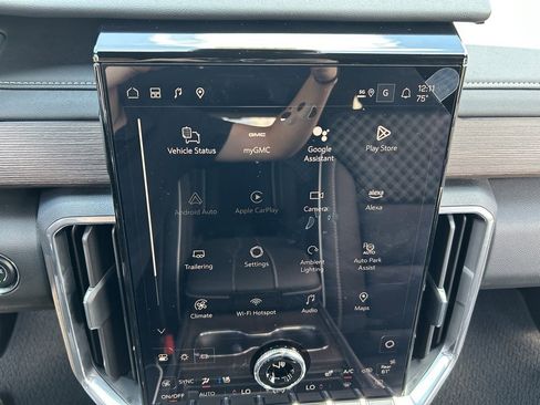 New 2025 GMC Acadia Denali w/ Super Cruise Package image 30