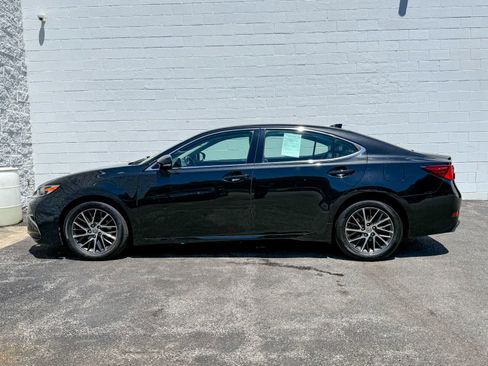 Used 2017 Lexus ES 350 w/ Luxury Package FWD image 9