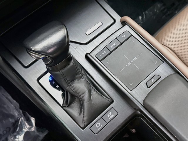 Used 2022 Lexus ES 300h w/ Premium Package FWD image 17