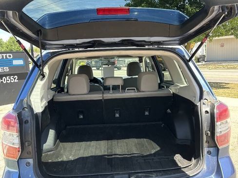 Used 2015 Subaru Forester 2.5i Limited AWD/4WD image 10