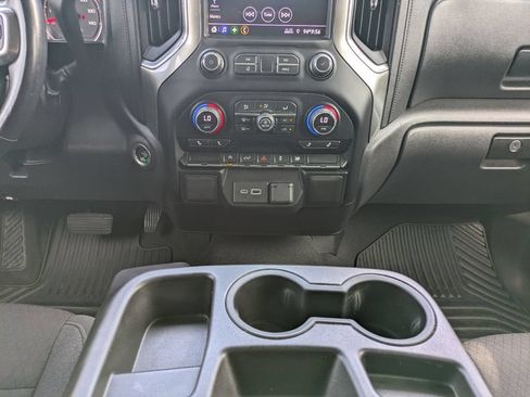 Used 2021 Chevrolet Silverado 1500 LT RWD image 19