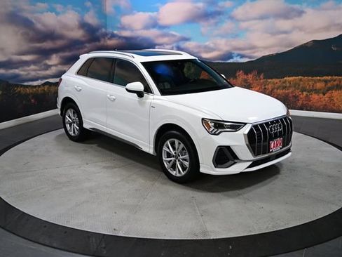 Used 2023 Audi Q3 2.0T Premium image 1
