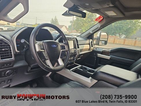 Used 2018 Ford F250 Lariat w/ Lariat Ultimate Package AWD/4WD image 15