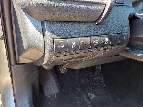 Used 2023 Toyota Camry SE image 17