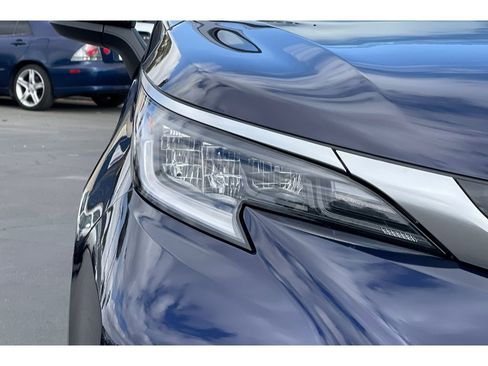 Used 2022 Toyota Sienna XSE image 44