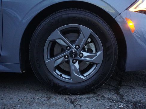 Used 2022 Kia K5 LXS image 19