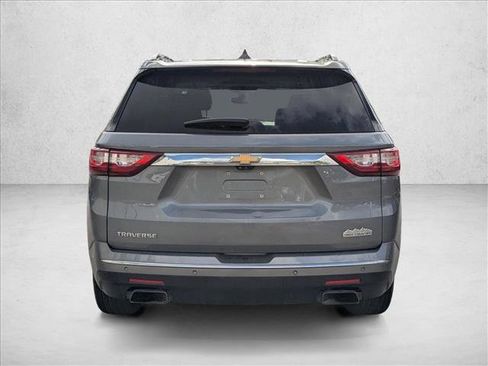 Used 2021 Chevrolet Traverse High Country image 3
