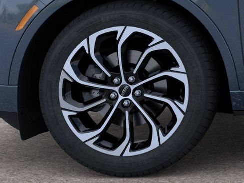 New 2026 Lincoln Nautilus Reserve AWD/4WD image 19