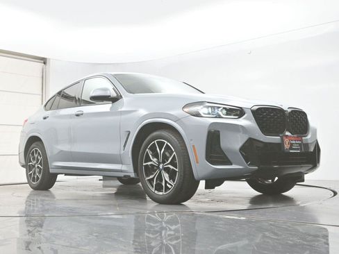 Used 2023 BMW X4 xDrive30i w/ M Sport Package AWD/4WD image 35