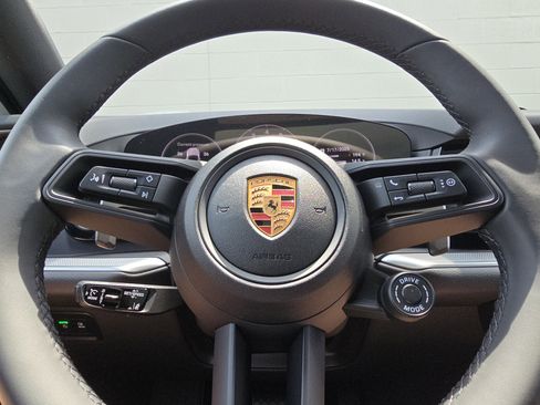 New 2025 Porsche Cayenne Coupe image 27