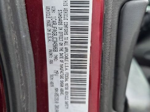 Used 2018 Jeep Grand Cherokee Laredo image 37