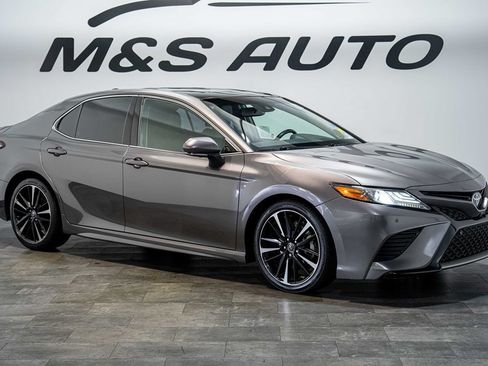 Used 2018 Toyota Camry XSE w/ Driver Assist Package FWD image 7