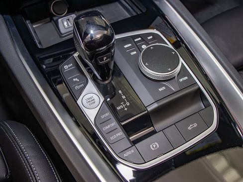 New 2026 BMW Z4 M40i w/ Shadowloine Package image 21