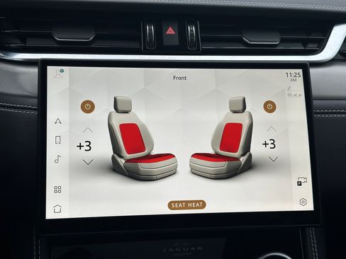 Used 2025 Jaguar F-PACE R-Dynamic S image 15