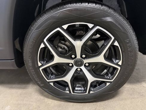 Used 2025 Jeep Compass Limited AWD/4WD image 9