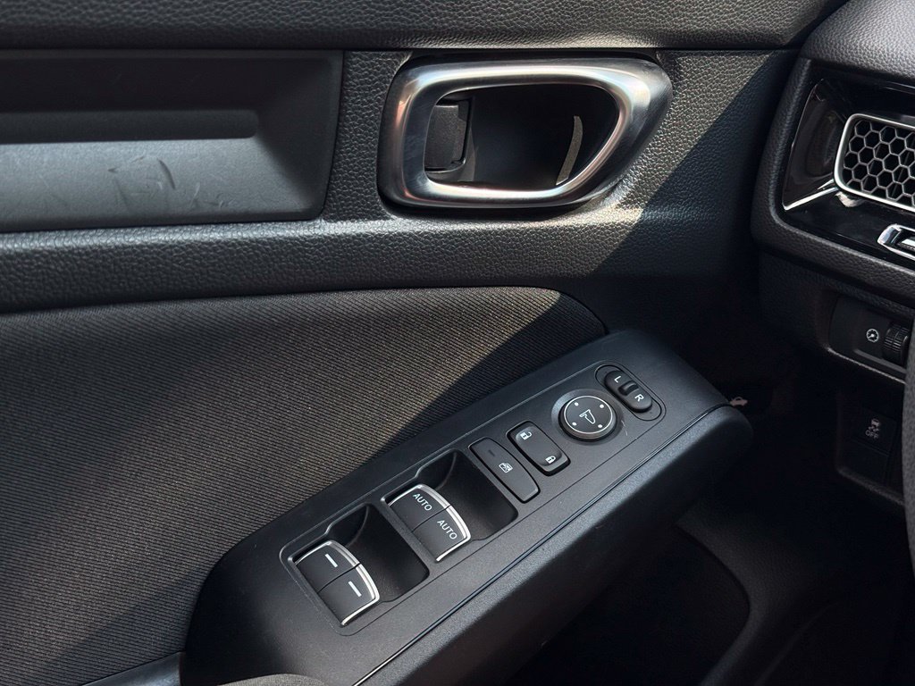 Used 2025 Honda Civic LX image 25